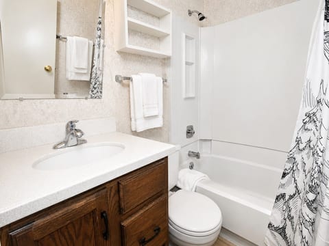 ML150 1BR 1BA Family Friendly Mountain View - Connects to ML148 (rented separately)