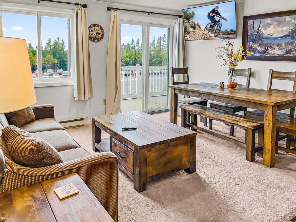Mountain Lodge 305 is your snowshoe home away from home!