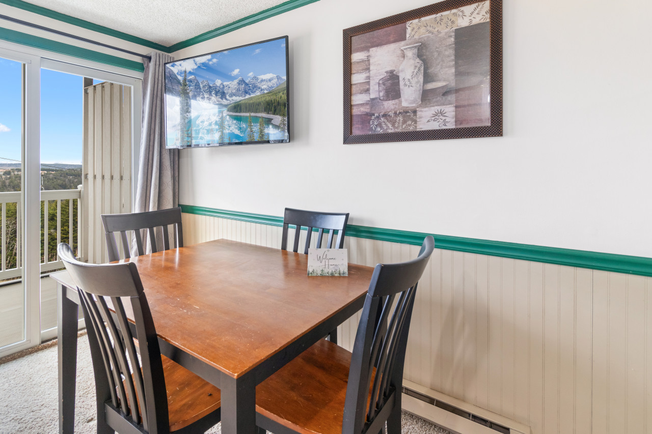 ML240 Wonderful Mountain View! Next to Slopes  Wi-Fi Gated Parking Lot - Snowshoe