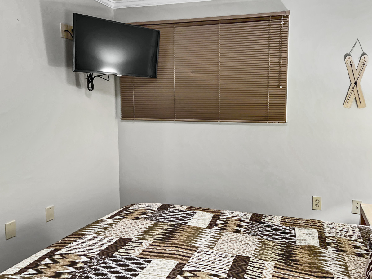 Flat screen TV with free DISH network and HBO!