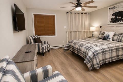 ML245 Skiers Paradise Family Friendly 3BR 3BA WiFi EZ Parking