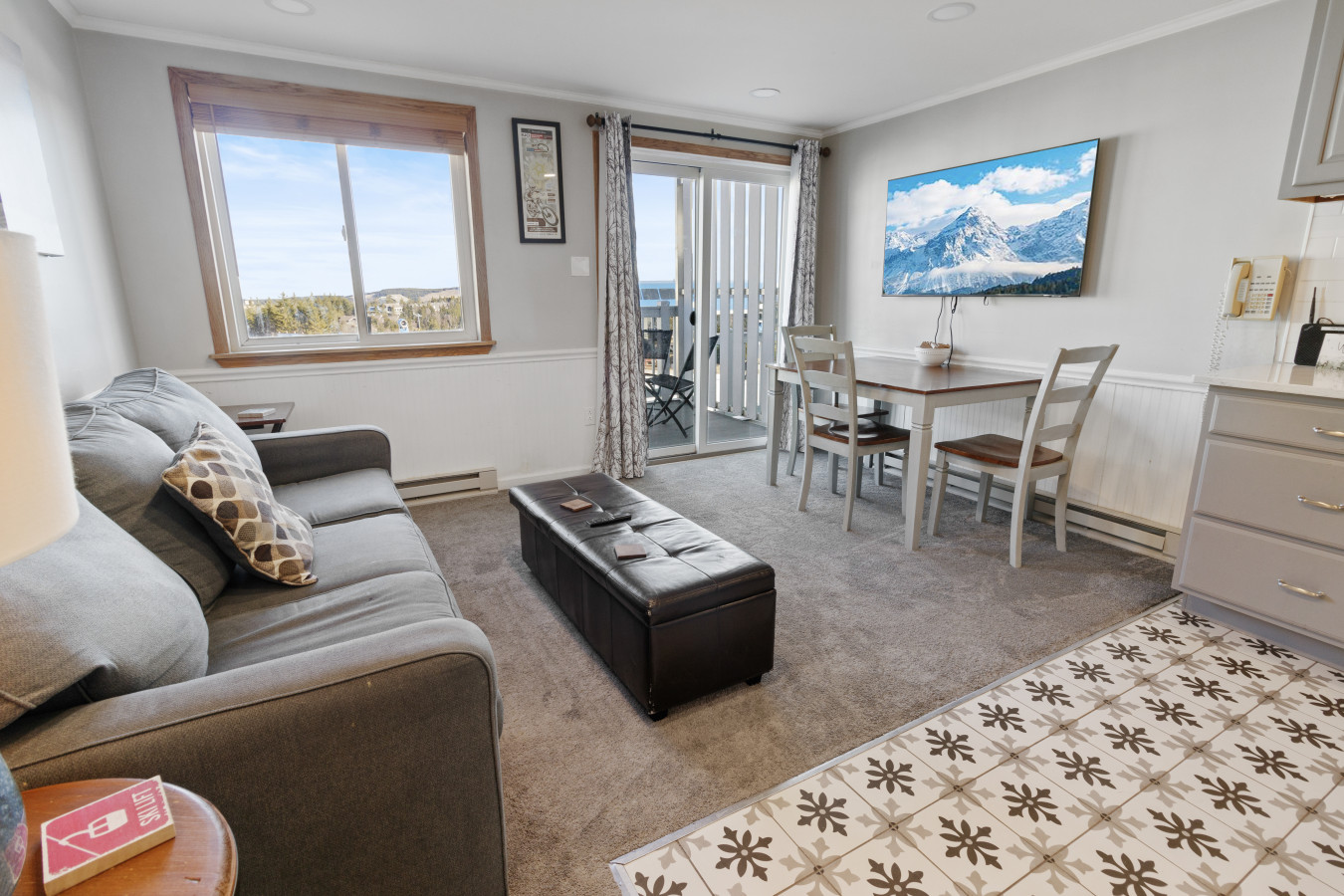 Mountain Lodge 316 is your Snowshoe home away from home!