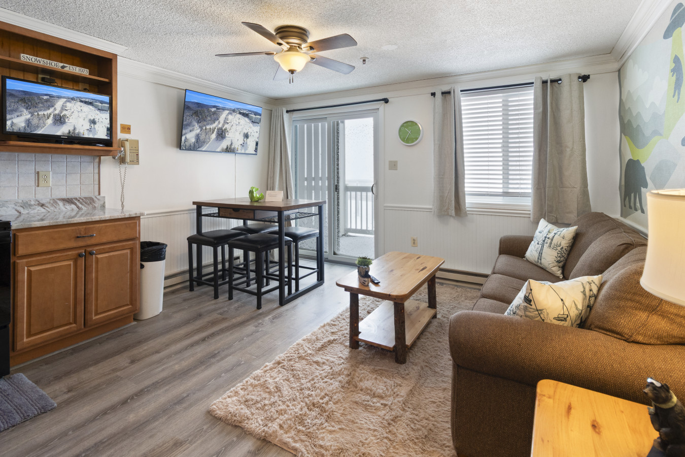 ML228 Relax and Reset In The Mtn Air Great Slope View WiFi Close To Village