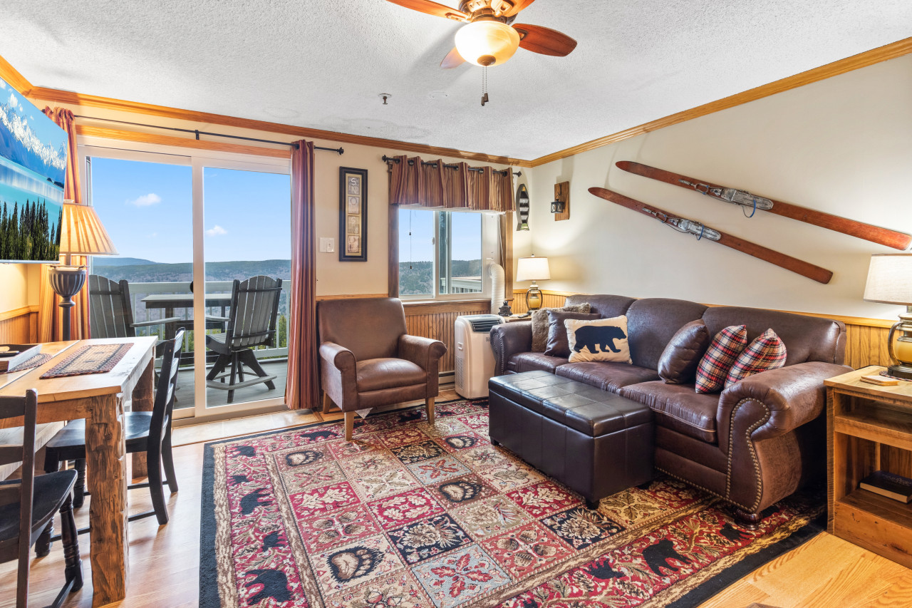 ML276 Mellow, cozy, down home feeling! Beautiful View! Near the Village WiFi