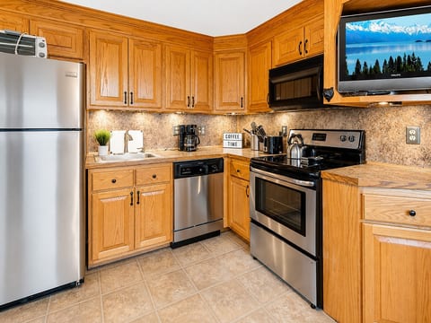 ML276 Mellow, cozy, down home feeling! Beautiful View! Near the Village WiFi