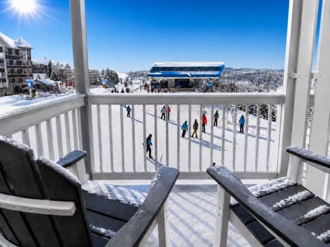 ML328A Corner Unit EZ Access To Trails WiFi Gated Parking NEW DECK