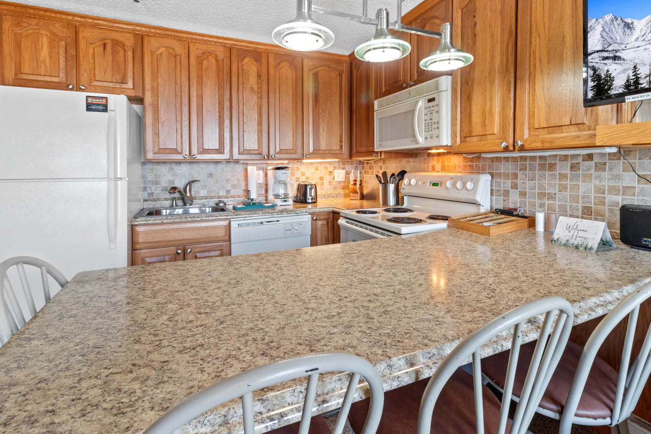 Fully-equipped kitchen