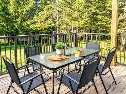 Private Deck