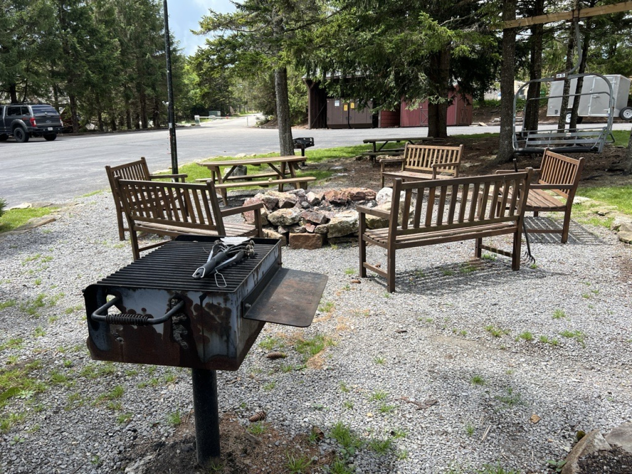 Fire pit and Grilling area