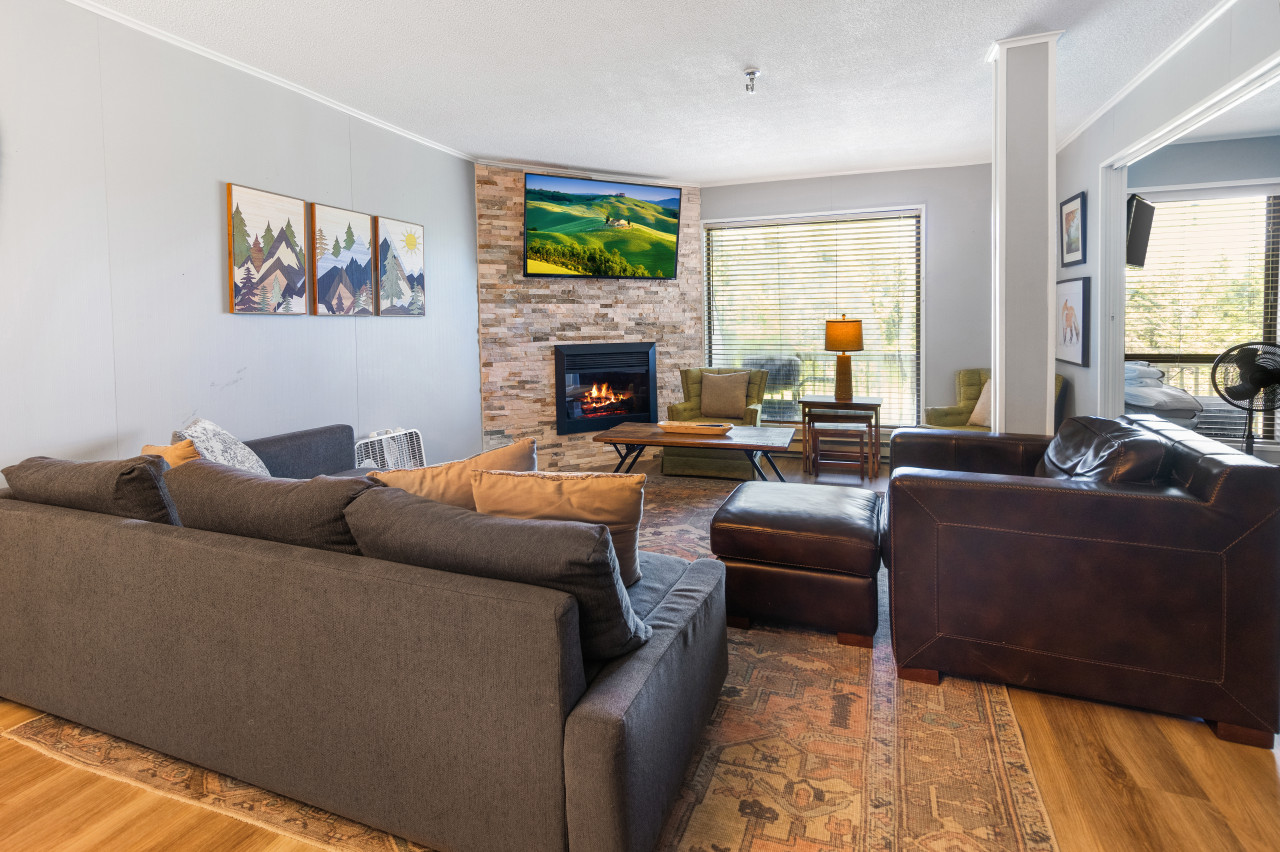 Welcome to Leatherbark 108A