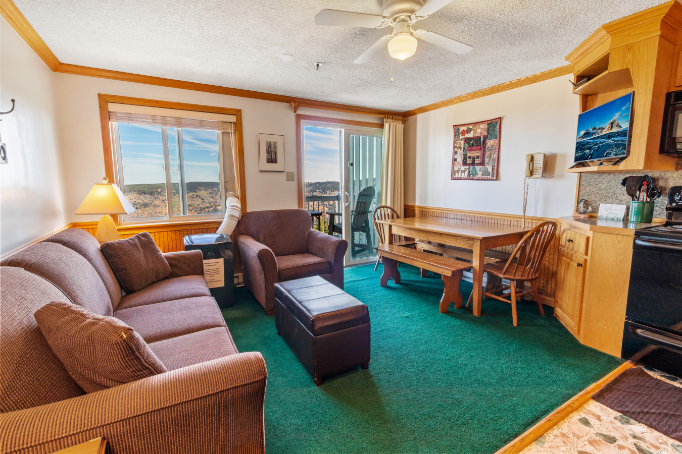 ML286 Beautiful Views New Deck Wi-Fi EZ Parking