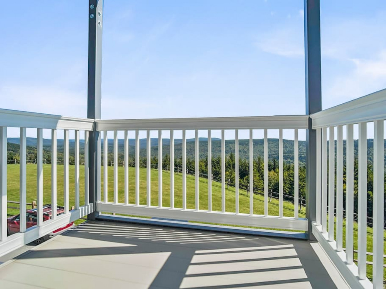 ML182 First Floor Slope Side New Deck EZ Parking WiFi - Snowshoe