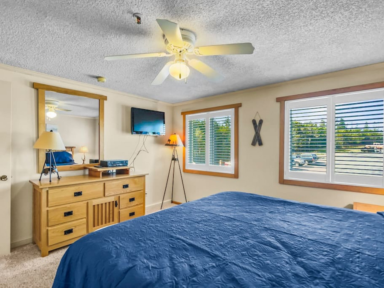 ML169 1st Floor End Unit EZ Parking No Steps WiFi Slope Side - Snowshoe