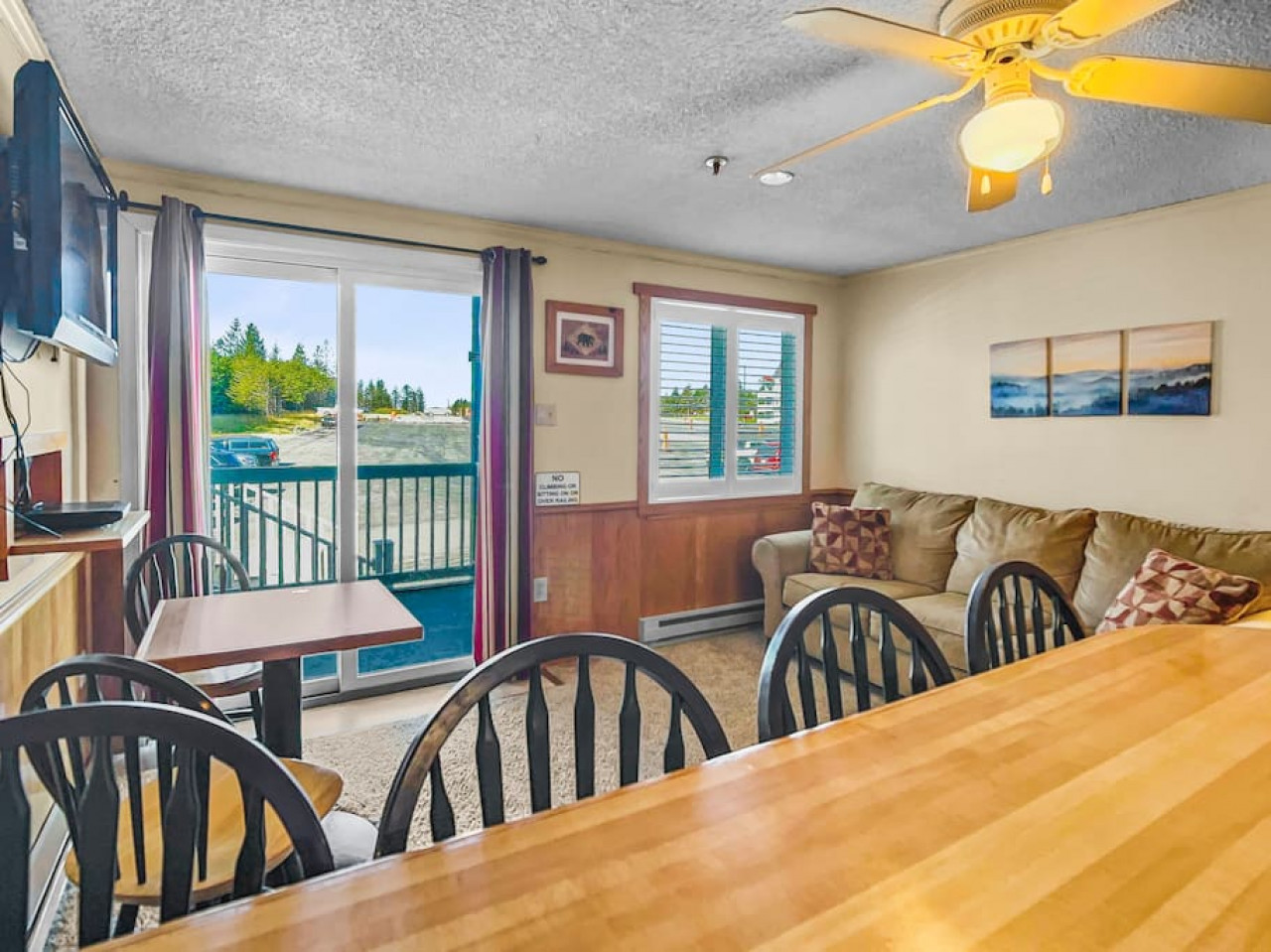 ML169 1st Floor End Unit EZ Parking No Steps WiFi Slope Side