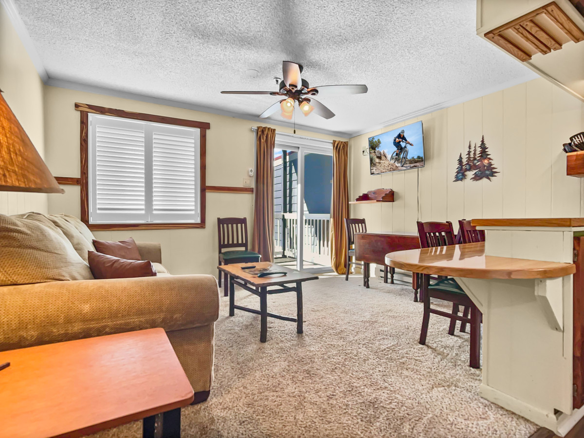 ML155 1st Floor No Elevator EZ Parking Slope Side Next to Village