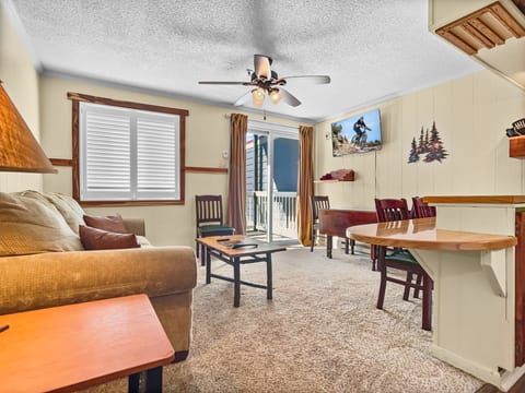 ML155 1st Floor No Elevator EZ Parking Slope Side Next to Village