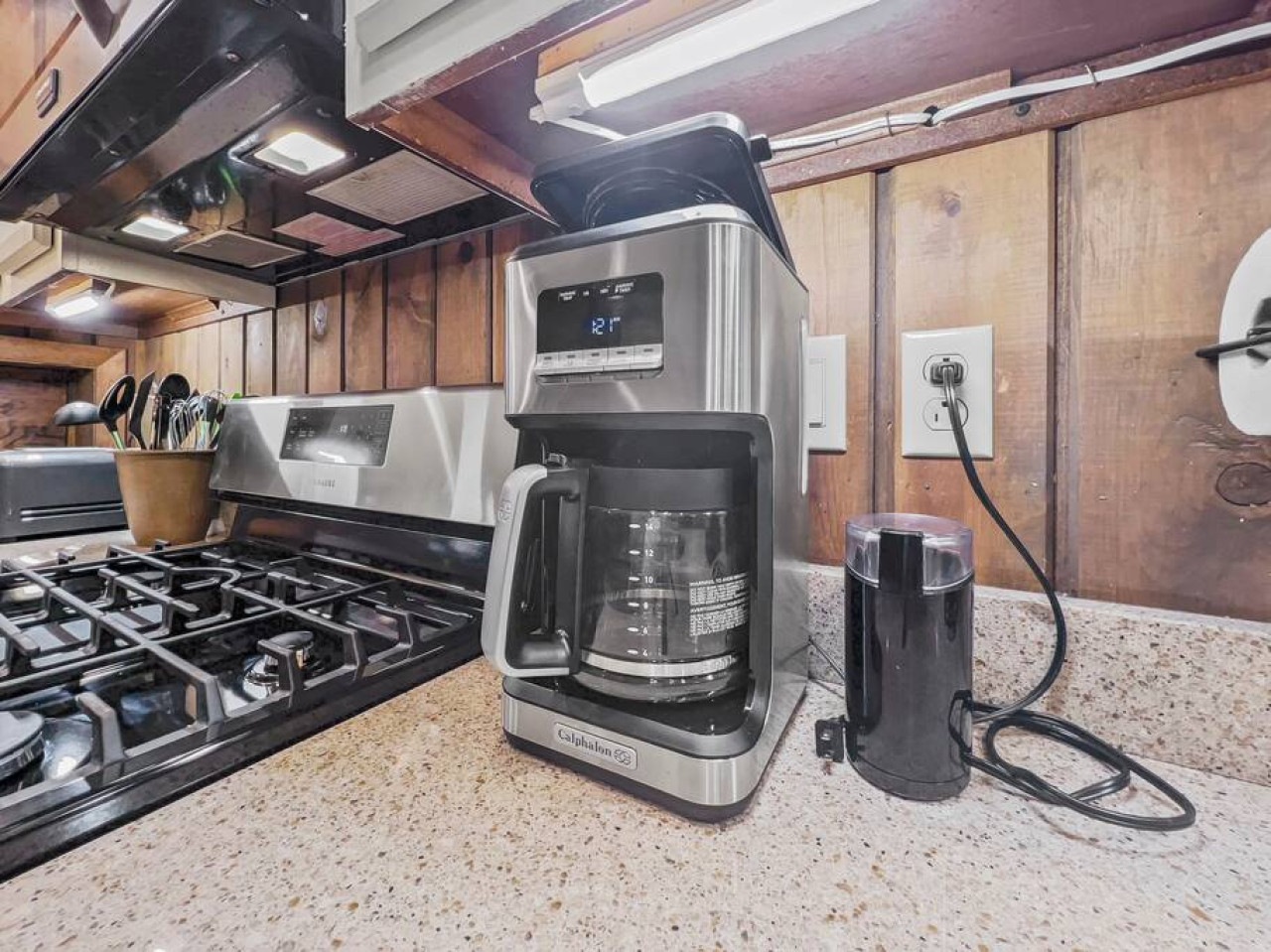 Wabasso 8 Cozy Retreat Covered Parking Sleeps 8 WiFi - Snowshoe