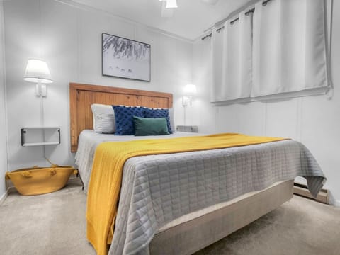 Queen size bed