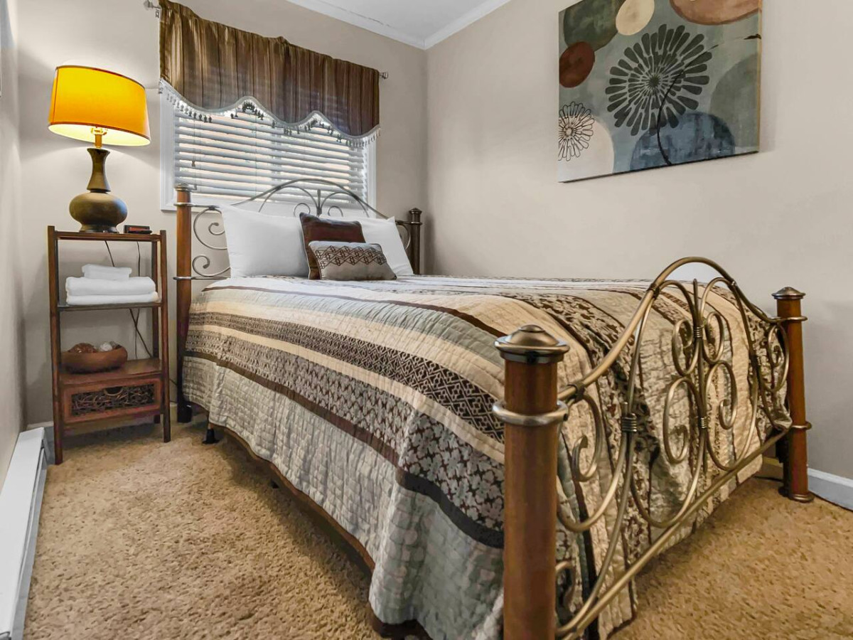 Summit 205C 3BR 2BA Across from Village WiFi Sleeps 10 Parking - Snowshoe