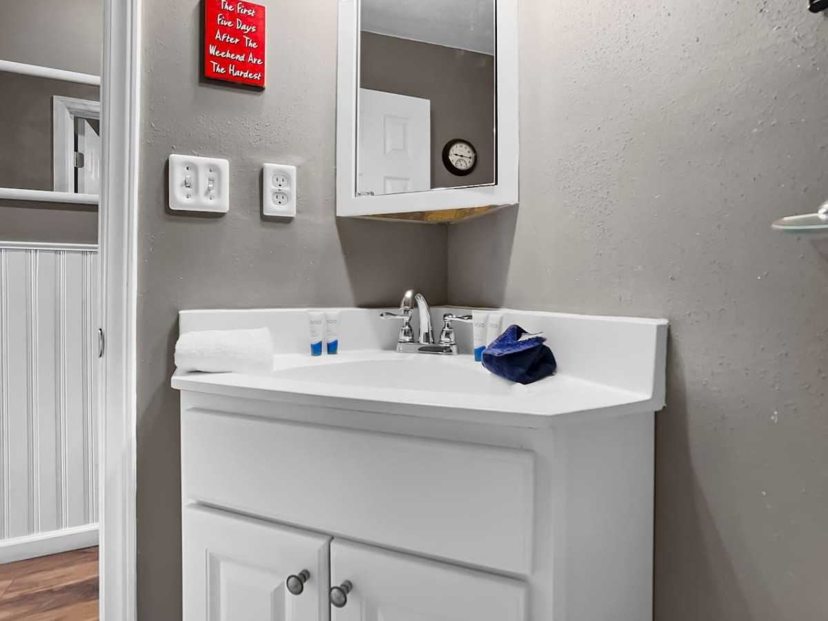 Summit 205C 3BR 2BA Across from Village WiFi Sleeps 10 Parking - Snowshoe