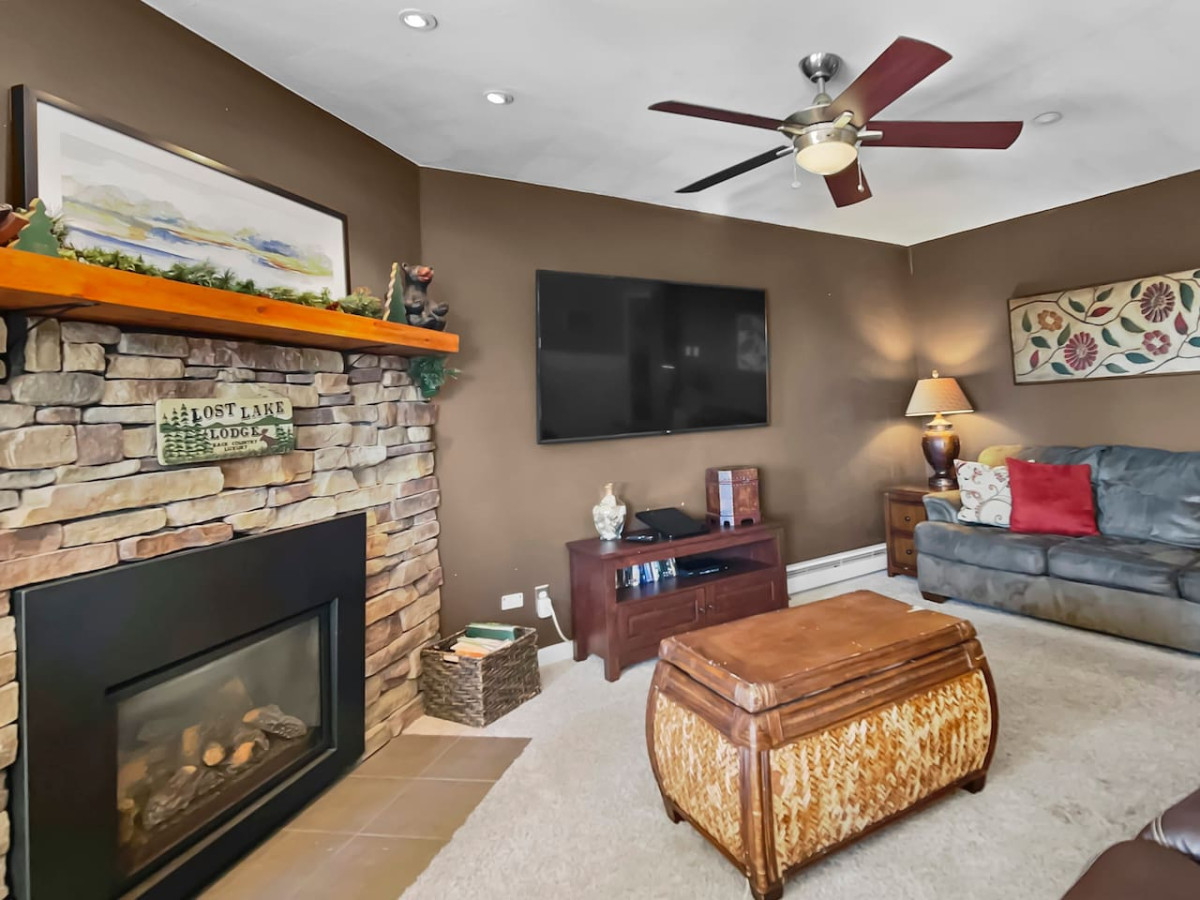 Summit 205C 3BR 2BA Across from Village WiFi Sleeps 10 Parking - Snowshoe