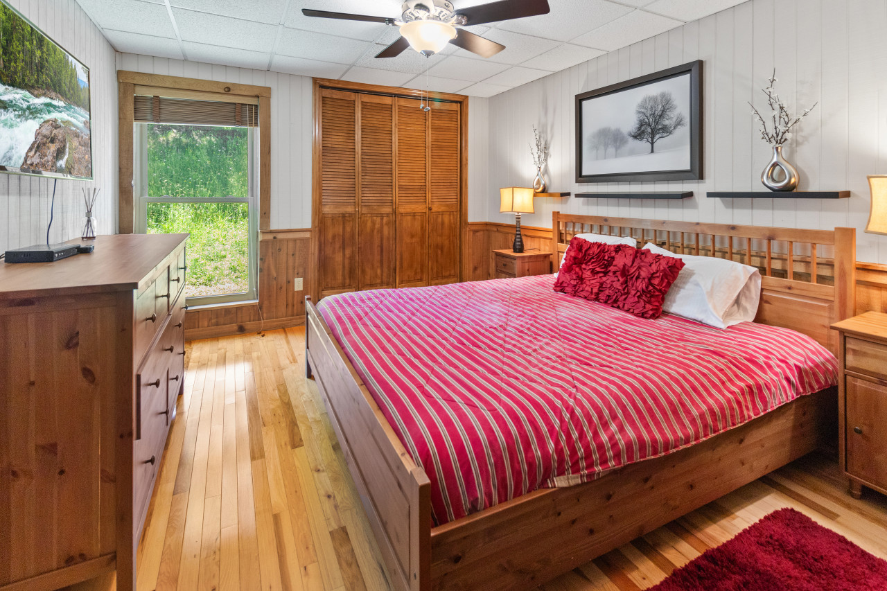 Flat screen TV and ceiling fan