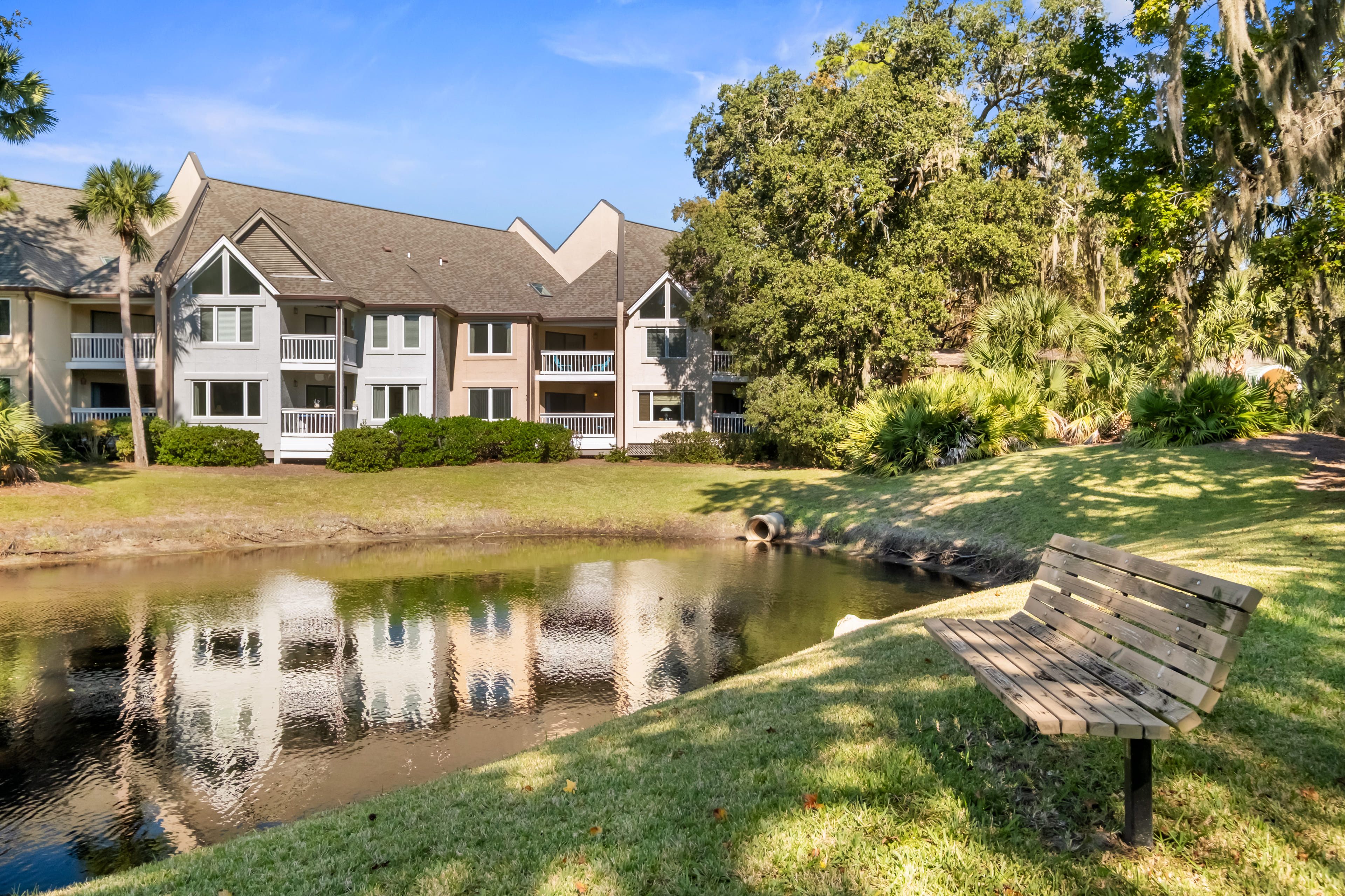 Colonnade Club has great scenic views of the lagoons and wild life.