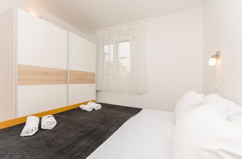 Apartment Seafront - Unit 376110-13