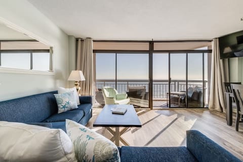 Beachfront-Panoramic Ocean Views-Newly Renovated