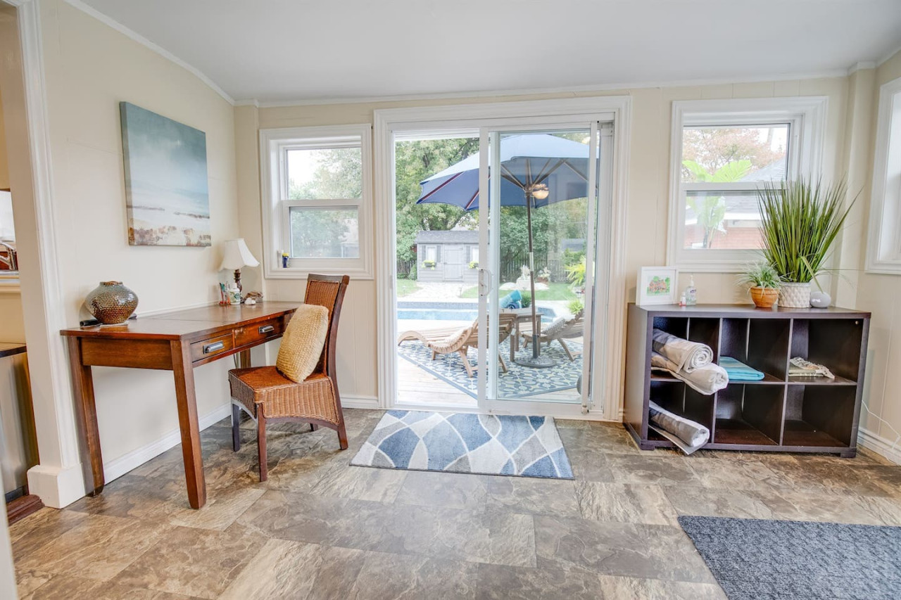 the-kingsville-house-with-salt-water-pool-open-may-1st/