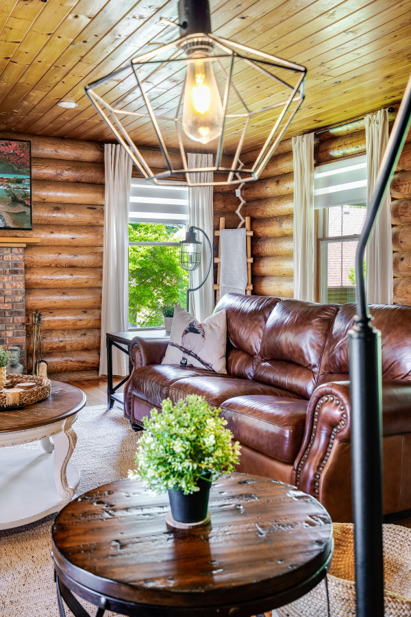 the-log-house-trillium-woodlands:-kingsville!/