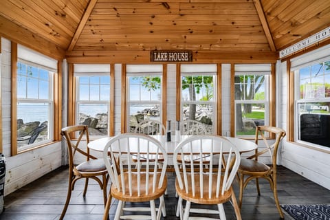 The Hideaway on the Lake
