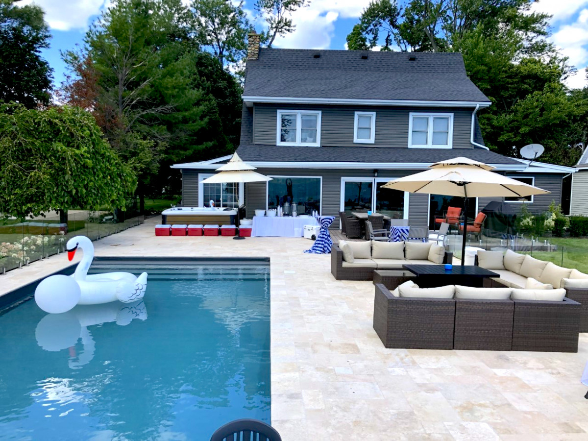 4-bed-lux-oasis-salt-water-pool-closes-nov-1/