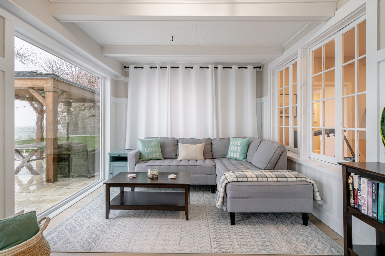 4-bed-lux-oasis-salt-water-pool-closes-nov-1/