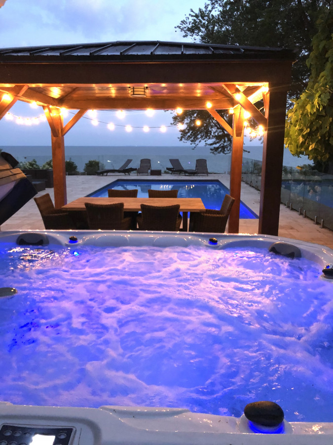 4-bed-lux-oasis-salt-water-pool-closes-nov-1/