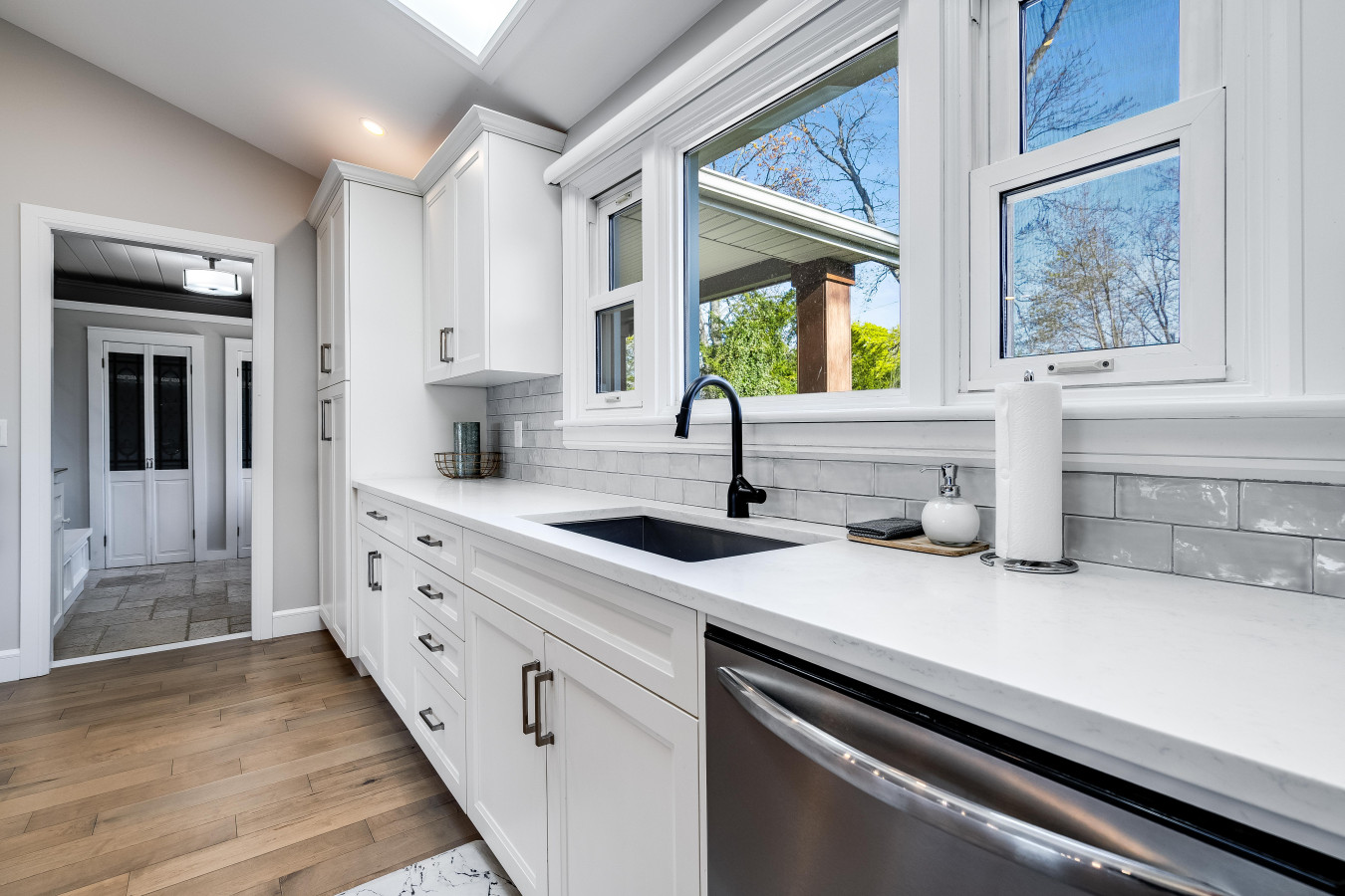 4-bed-lux-oasis-salt-water-pool-closes-nov-1/