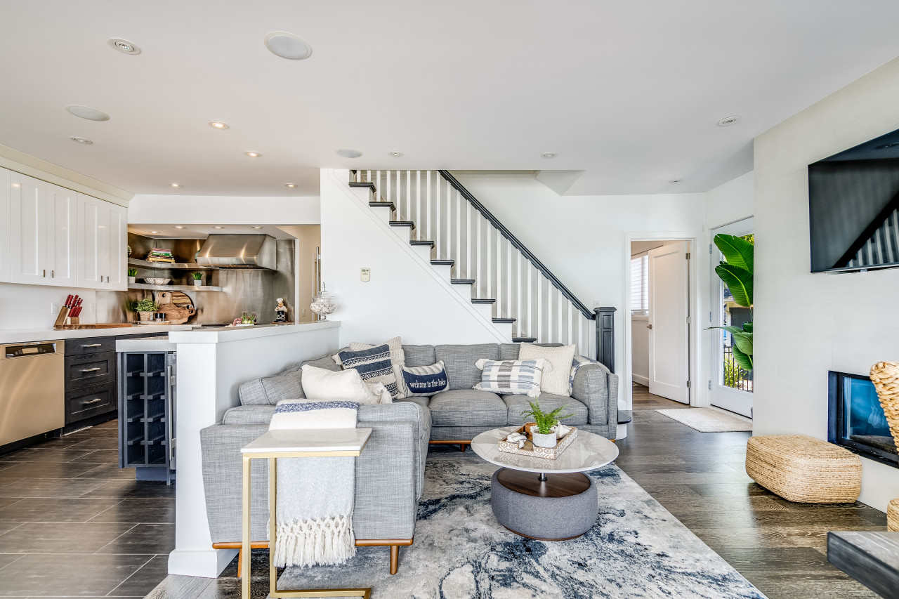 water's-edge-oasis-with-salt-water-pool/