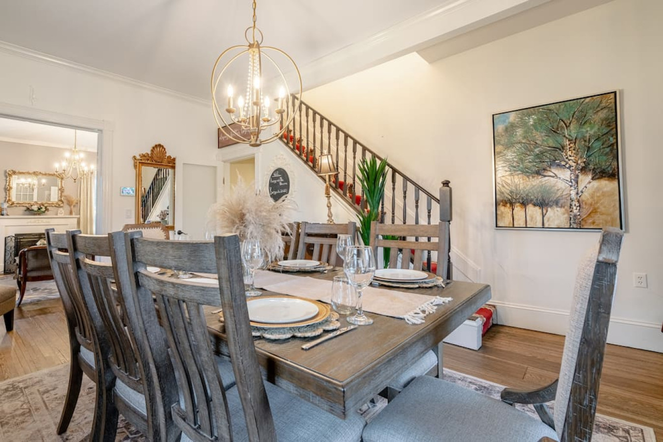 on-the-vine-room-at-the-kingsville-house/