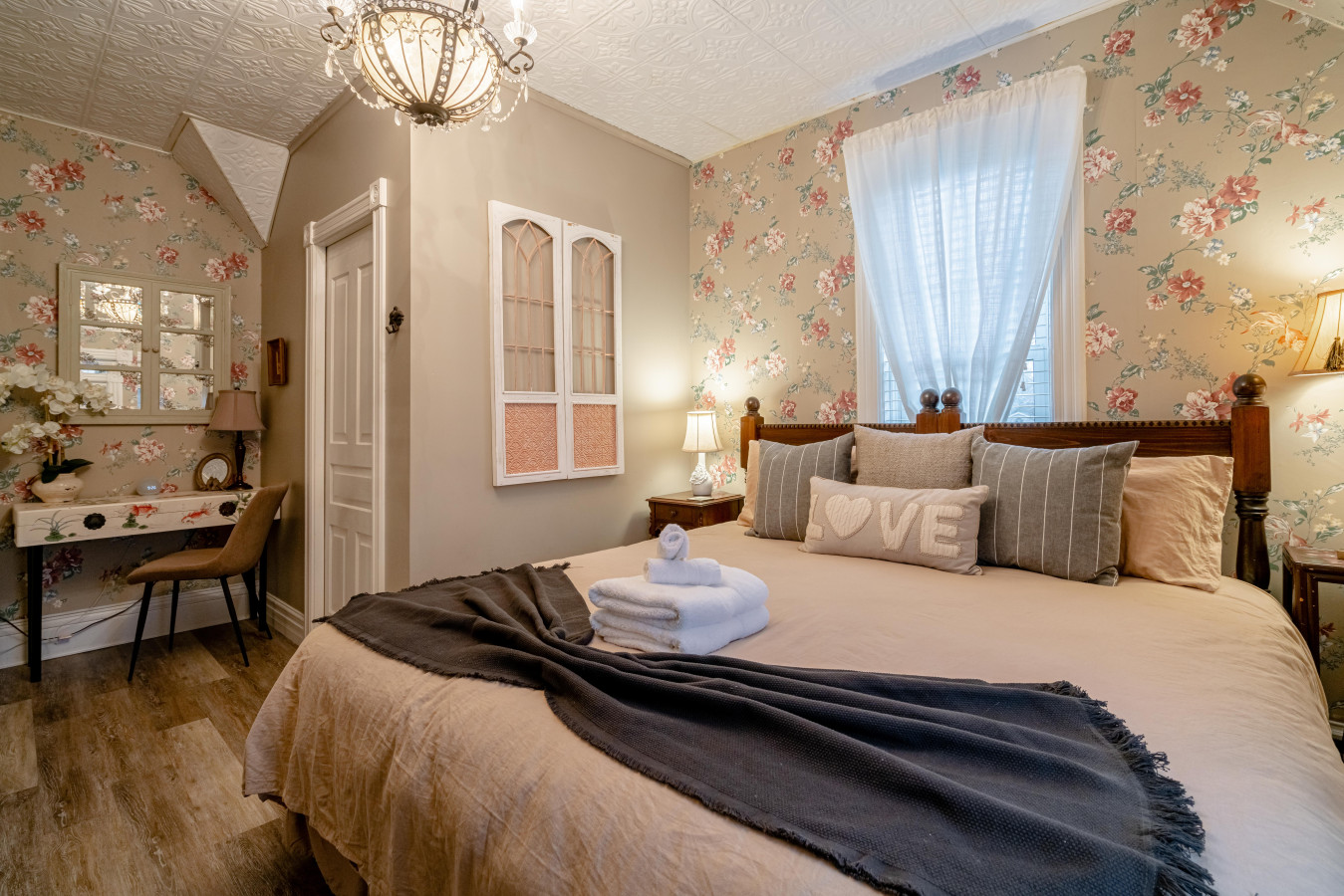 kh-the-birds-nest-room/