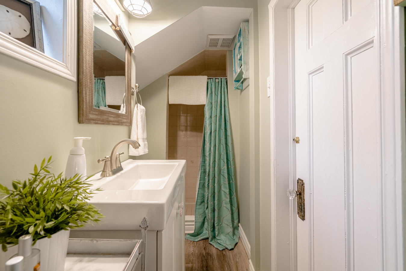 kh-the-beach-house-room!/