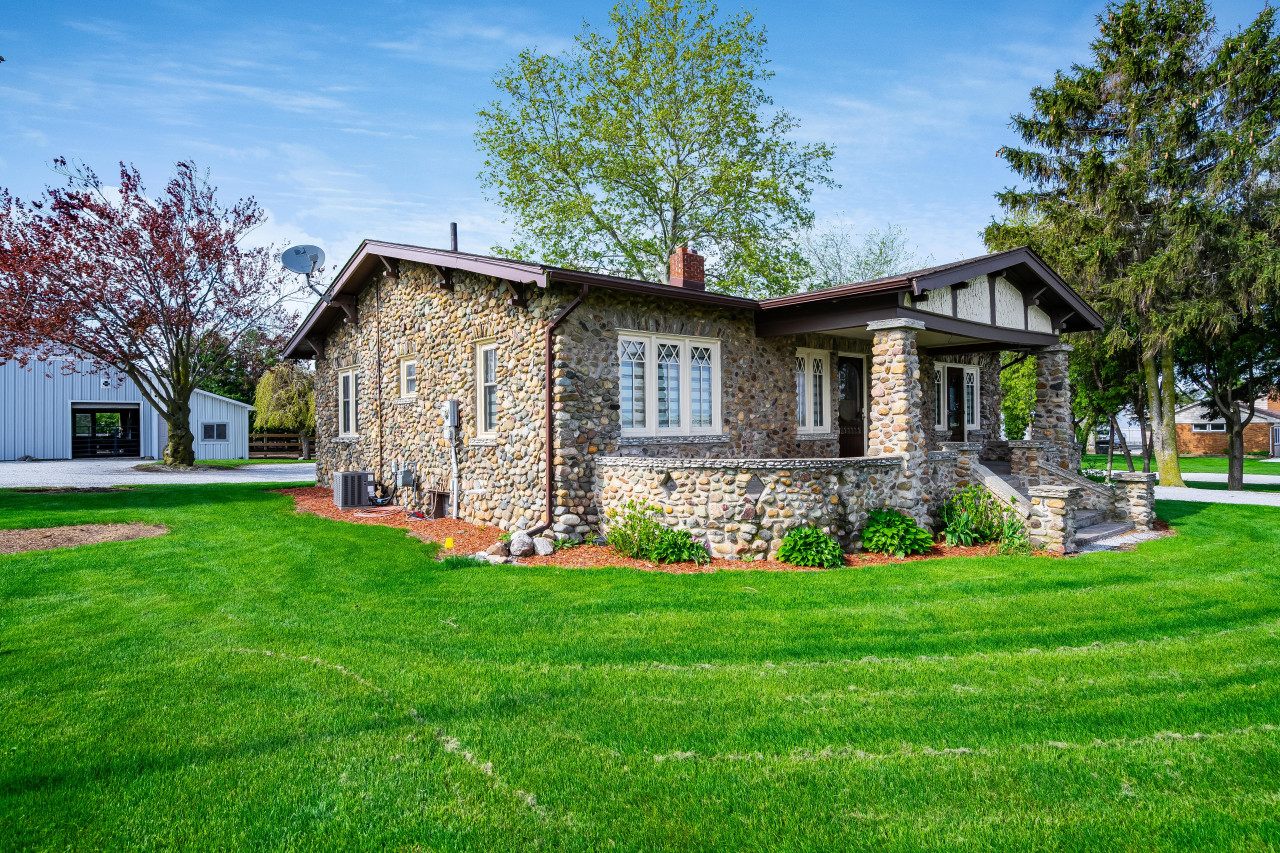 the-stone-house-farm-stay/