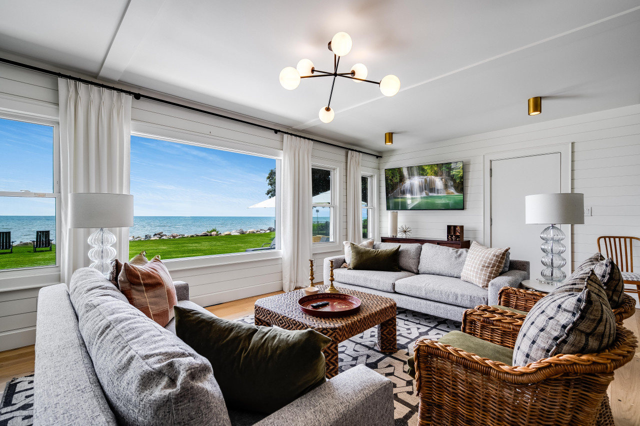 the-north-shore-beach-house-your-luxury-waterfront-retreat!/