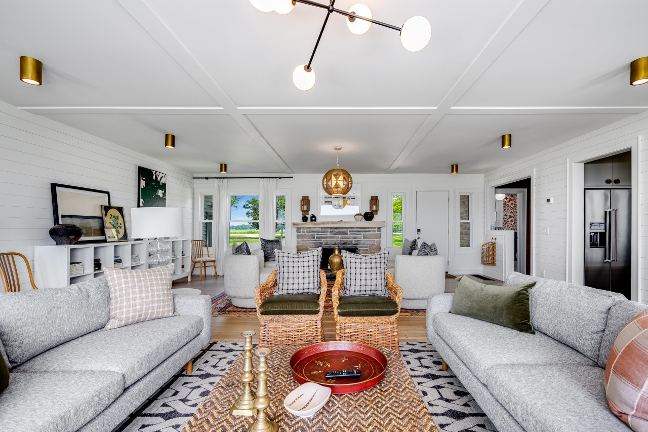 the-north-shore-beach-house-your-luxury-waterfront-retreat!/