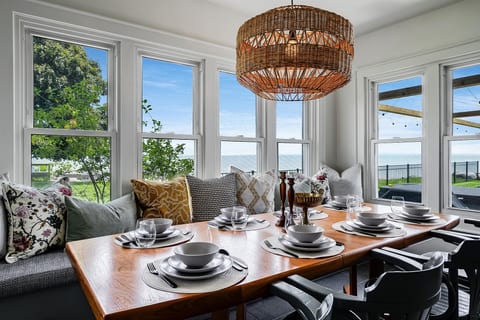 Northshore Beach Estate with Salt Water pool & Hot Tub