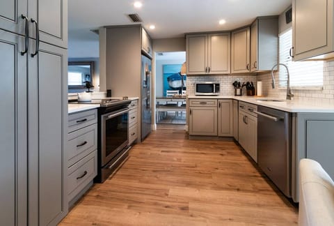 Fully equipped kitchen