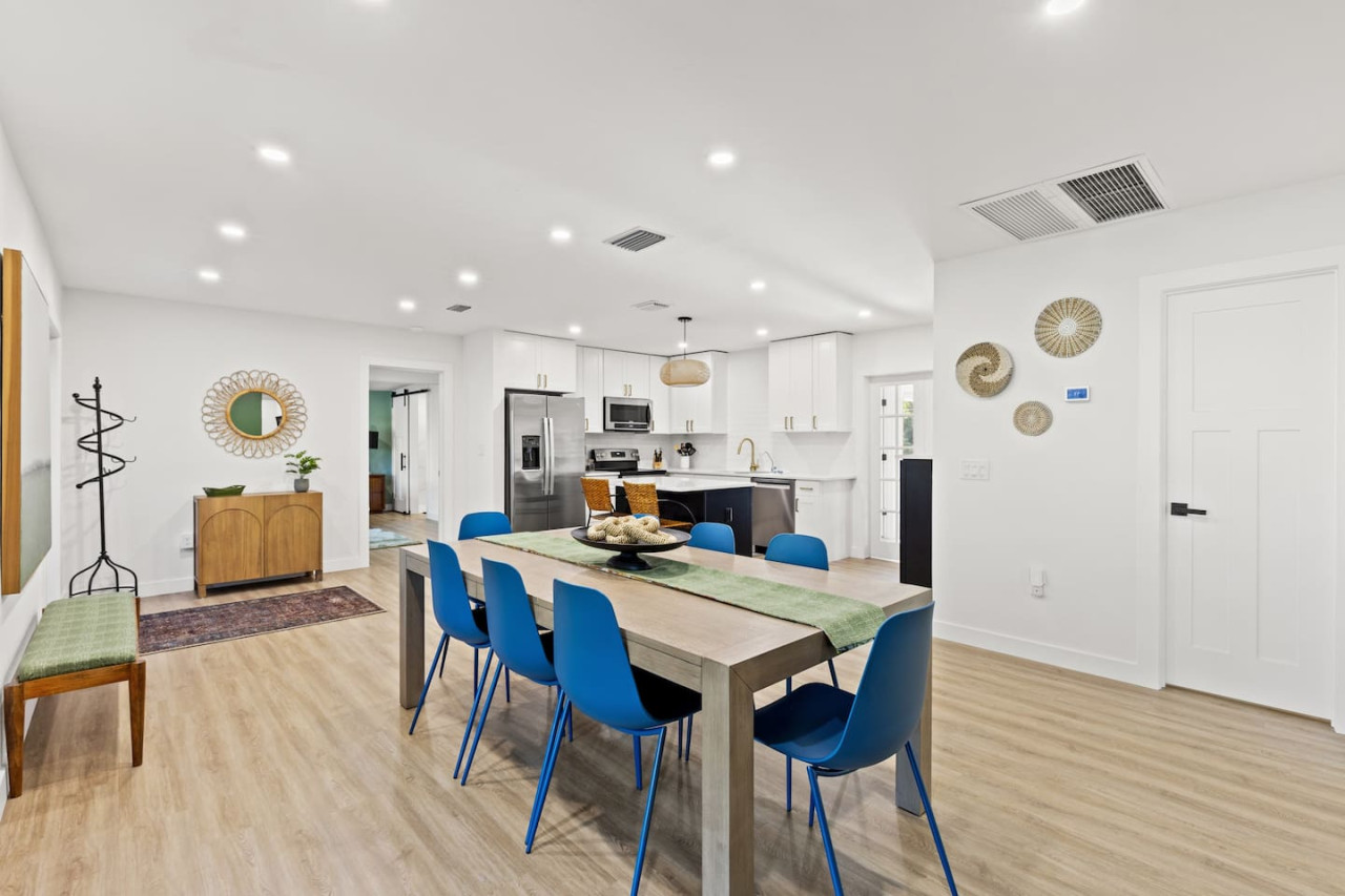 tropical-haven-in-ft.-myers-w-heated-pool./