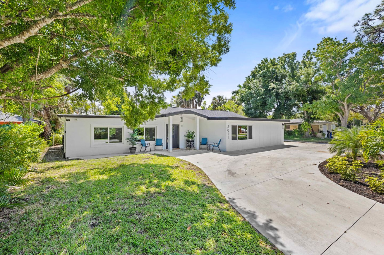 Tropical Haven in Ft. Myers w/ heated pool. - Fort Myers