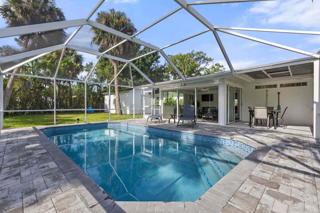 Tropical Haven in Ft. Myers w/ heated pool. - Fort Myers