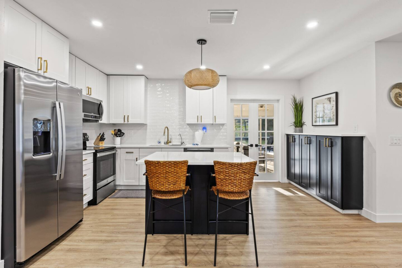 tropical-haven-in-ft.-myers-w-heated-pool./