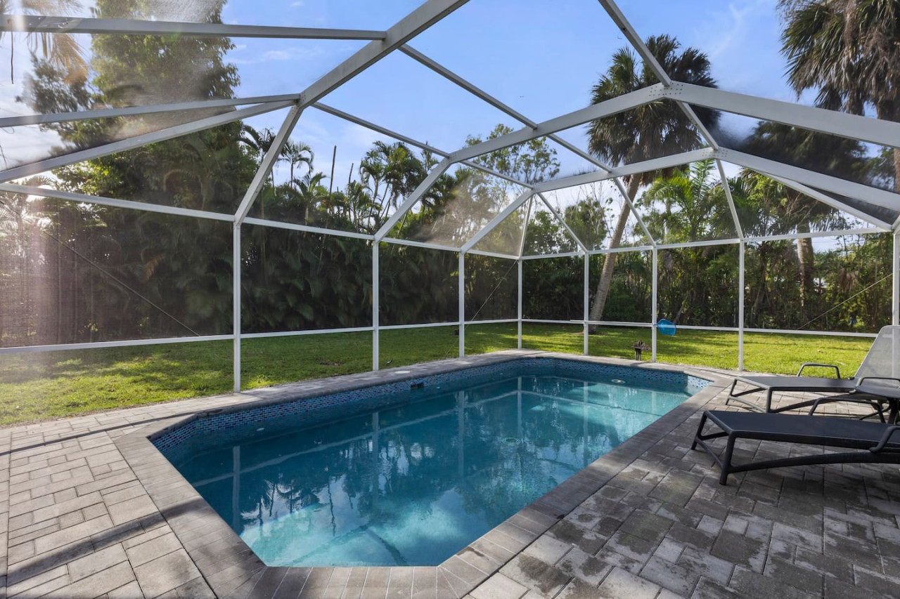 Tropical Haven in Ft. Myers w/ heated pool. - Fort Myers